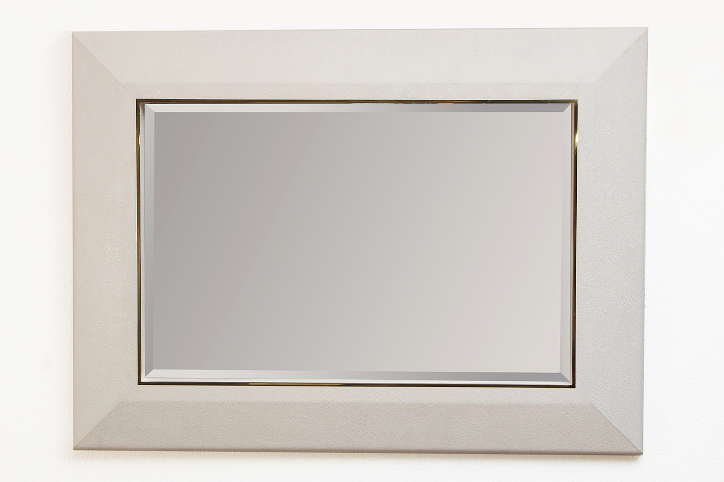 Luxury wall mirror with shagreen texture