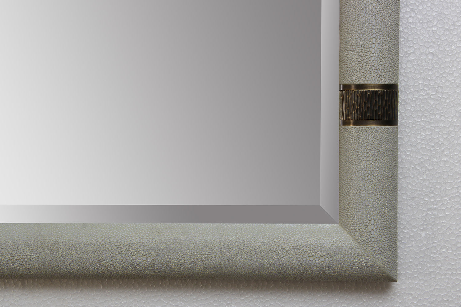 Luxury wall mirror by Rachel Winham interior designer