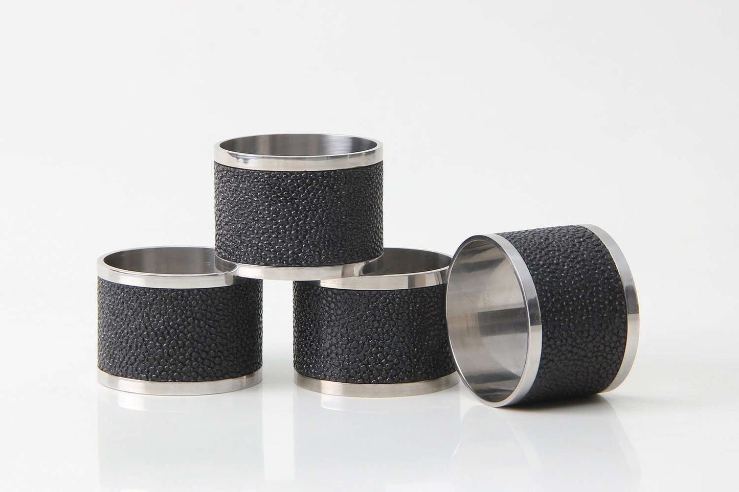 Napkin rings Set 4 shagreen napkin rings