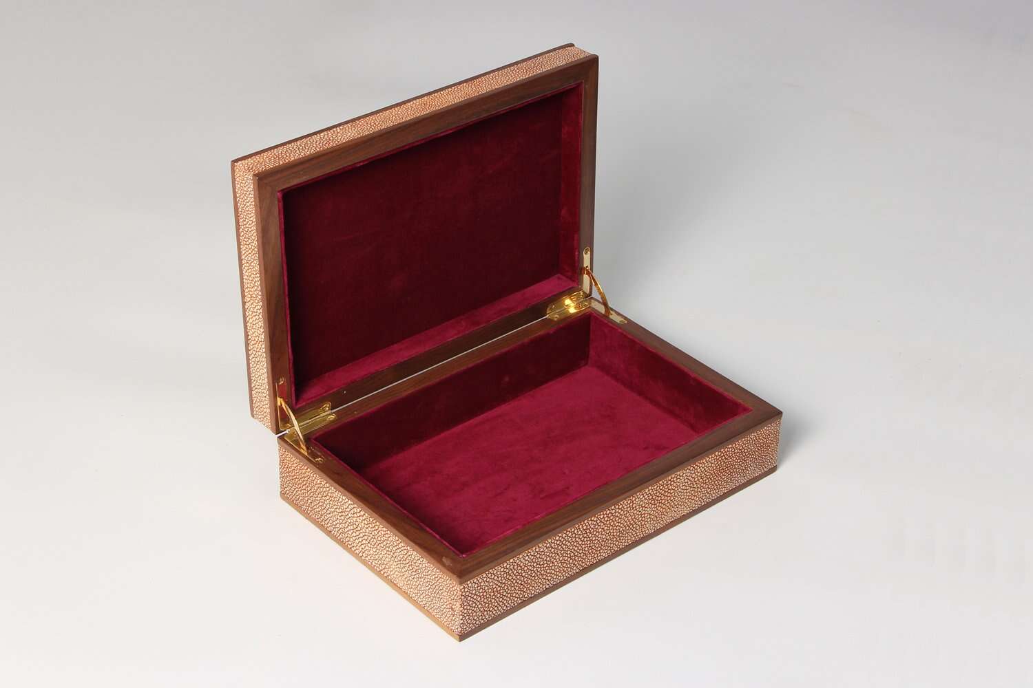 jewellery box Chic coral shagreen jewellery box