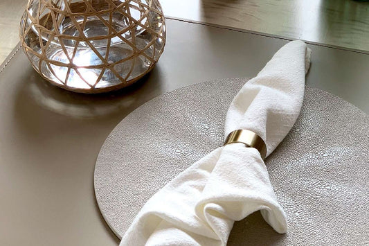 Placemats white shagreen placemats