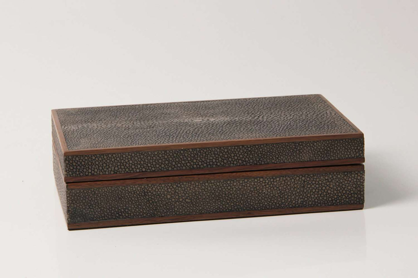 Shagreen bridge set in seal brown shagreen