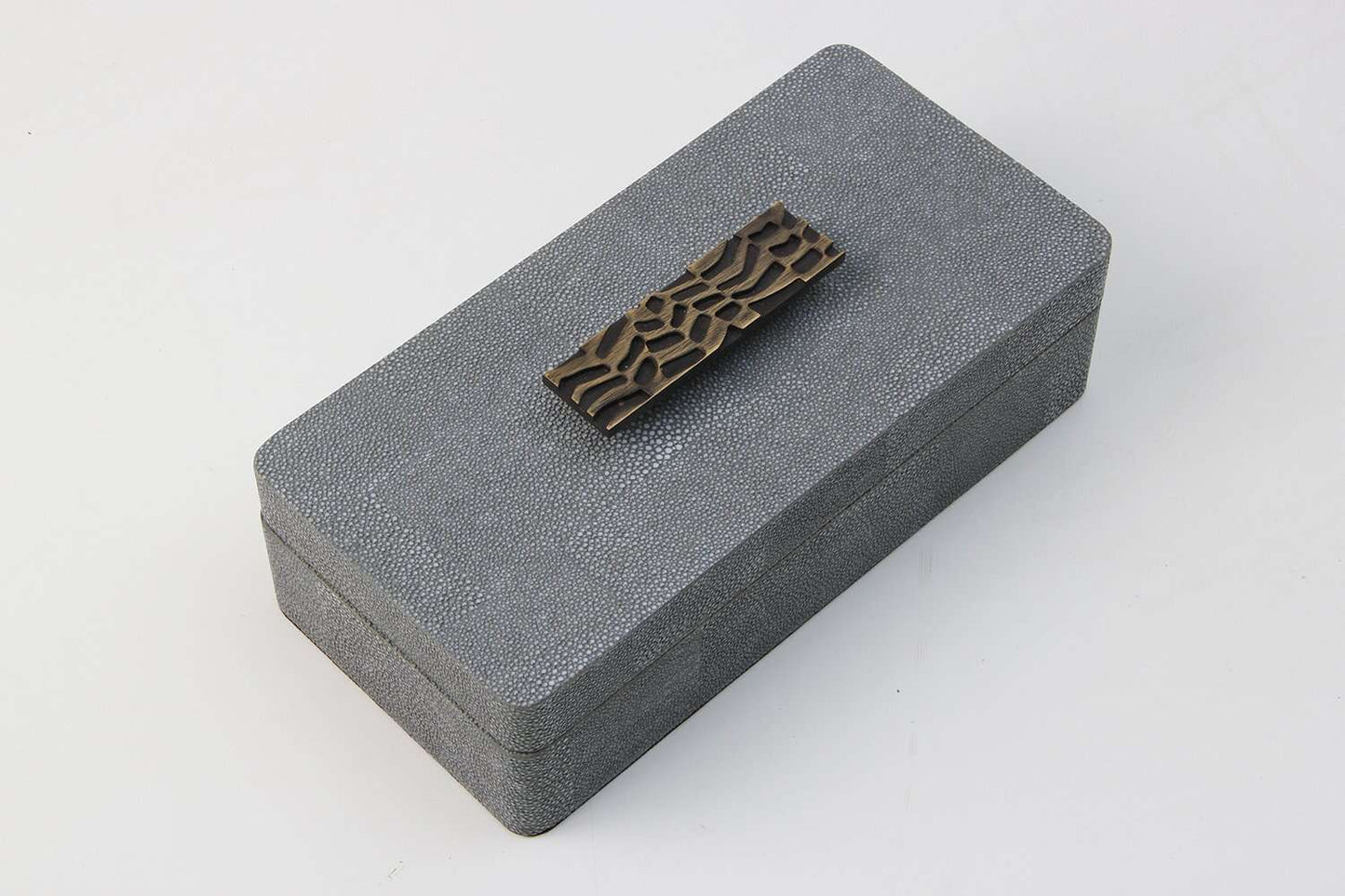 https://forwooddesign.com/app/uploads/2020/08/RW-Remote-Box-Dark-6.jpg