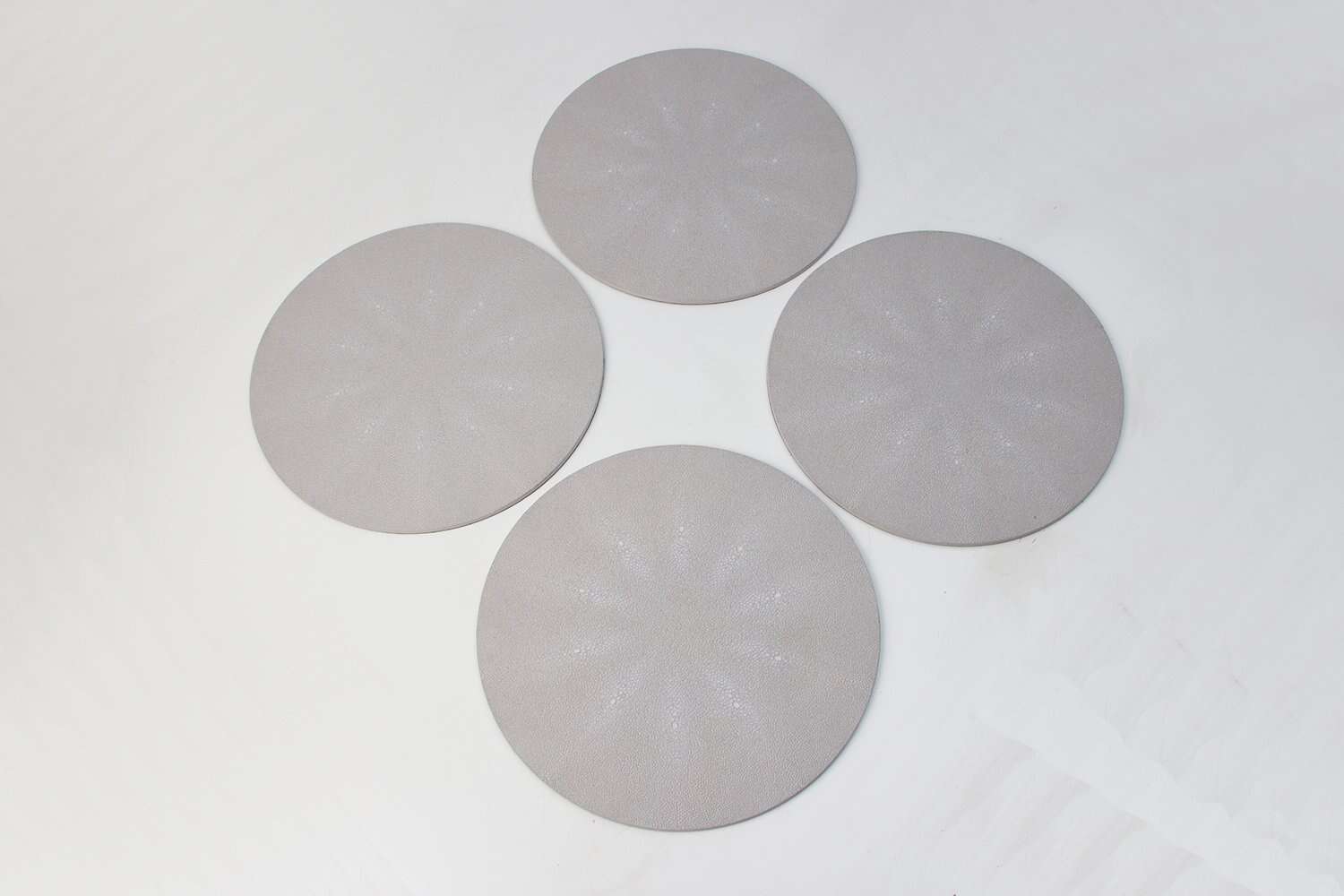 Placemats gorgeous white shagreen placemats