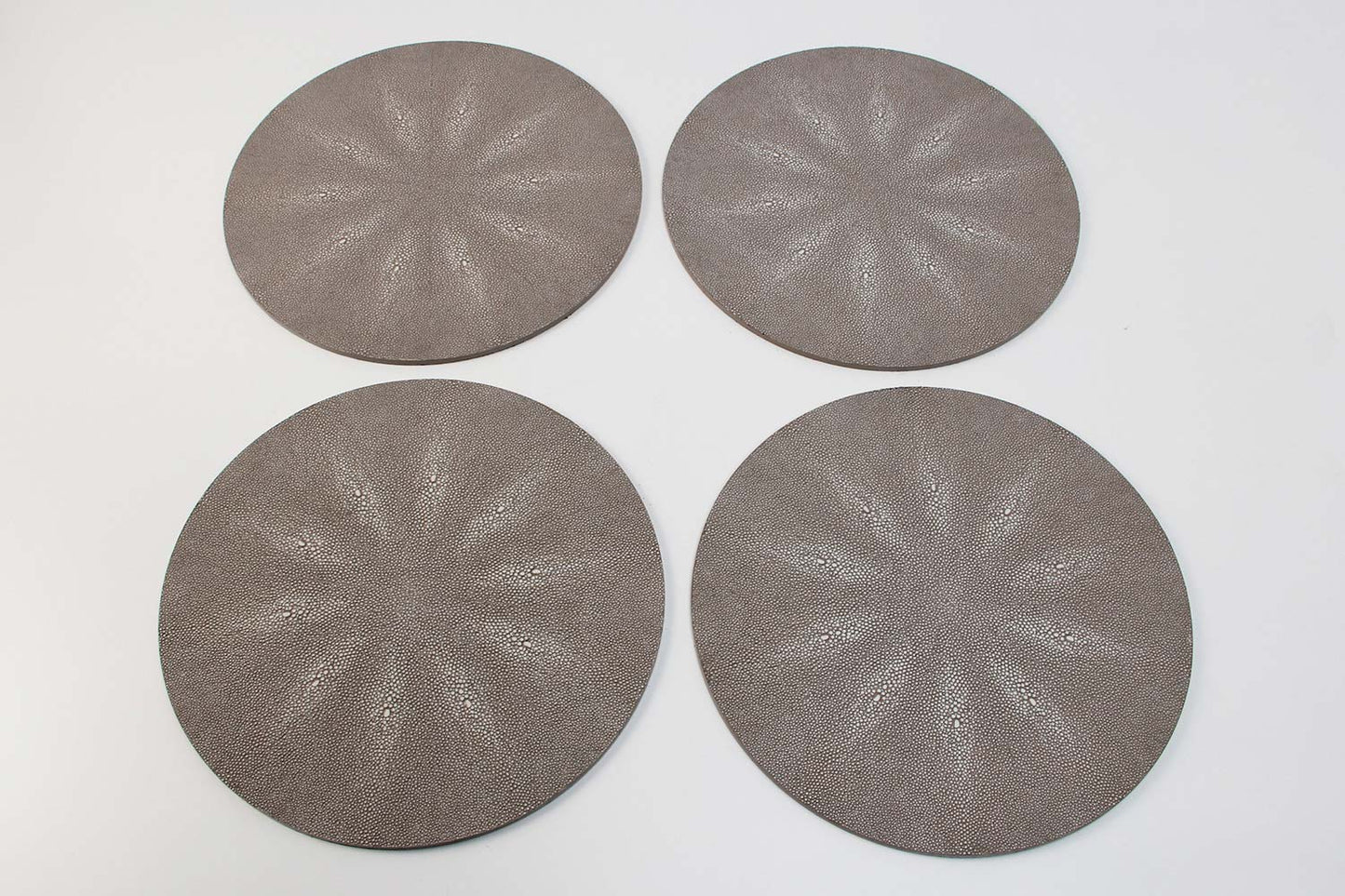 Place mats chic placemats Dune shagreen place mats