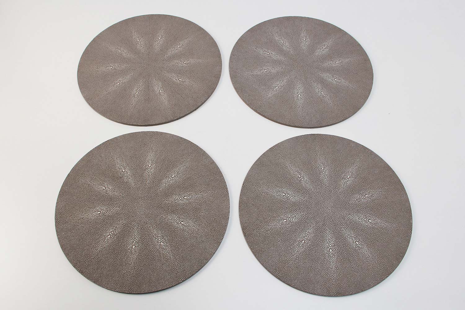 Place mats chic placemats Dune shagreen place mats