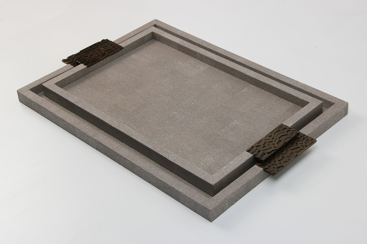 Serving tray Dune shagreen drinks tray