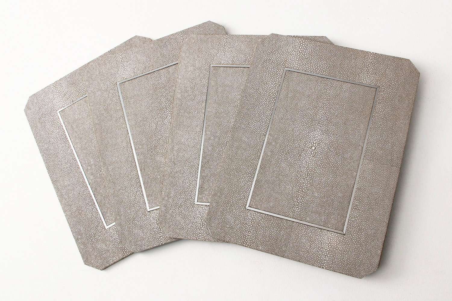 Placemats chic Forwood Design taupe shagreen place mats