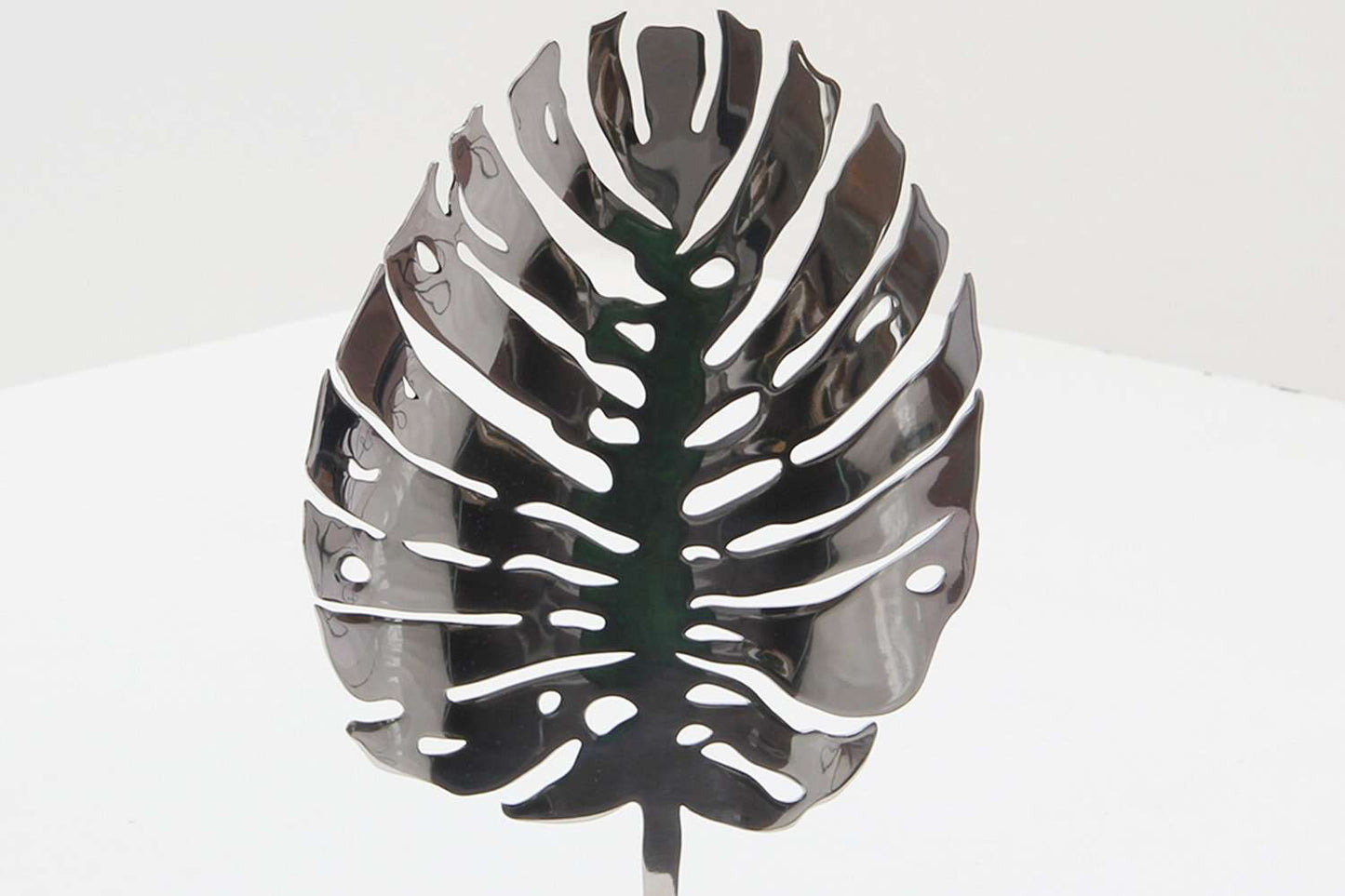unusual ornament metal ornament stainless steel sculpture