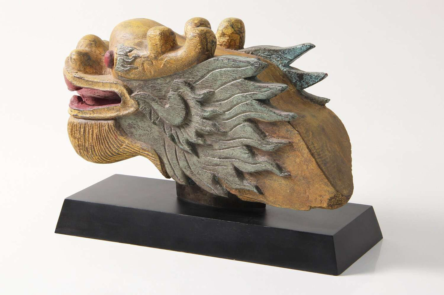 sculpture beautiful dragon sculpture