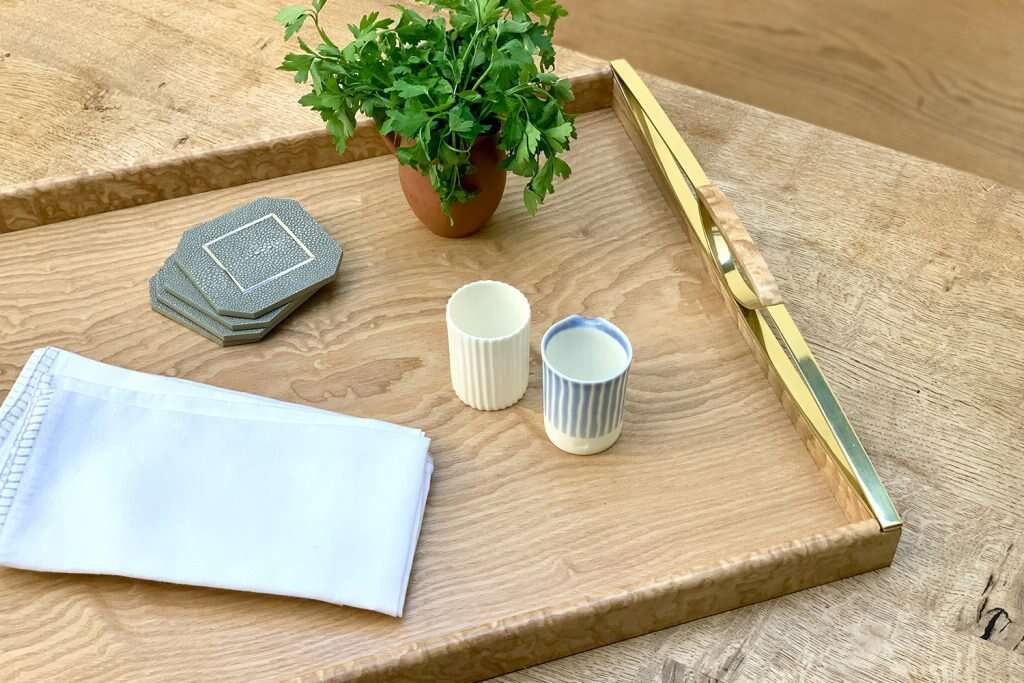 Drinks tray or serving tray in Tamo Ash