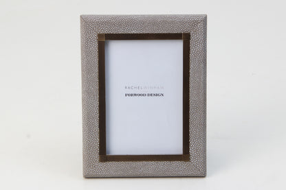 Luxury 6x4 dune shagreen photo frame with antique brass detailing