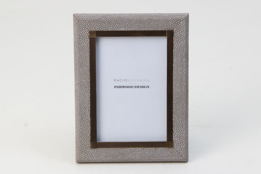Luxury 6x4 dune shagreen photo frame with antique brass detailing