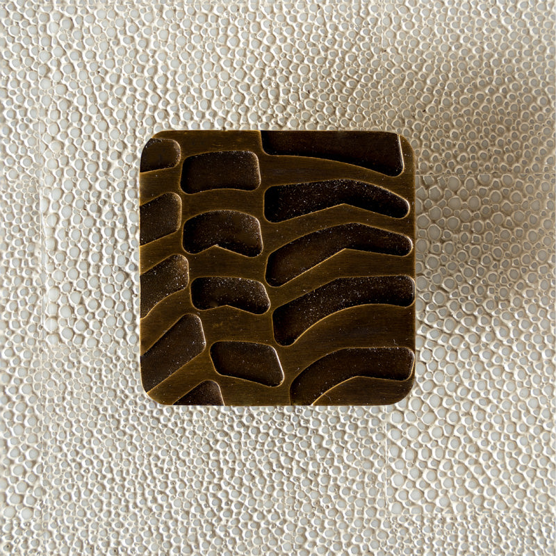 Rachel Winhams Trinket box treasure box jewellery box in white shagreen detail