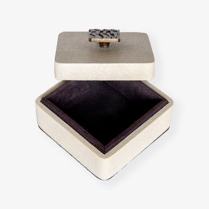 Jewellery box Trinket box treasure box in white shagreen made by Forwood Design
