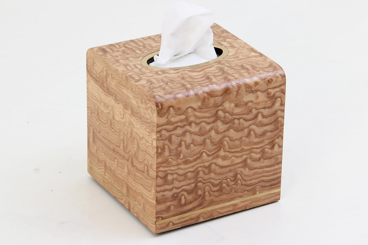 Wooden tissue Box Holder in Tamo Ash
