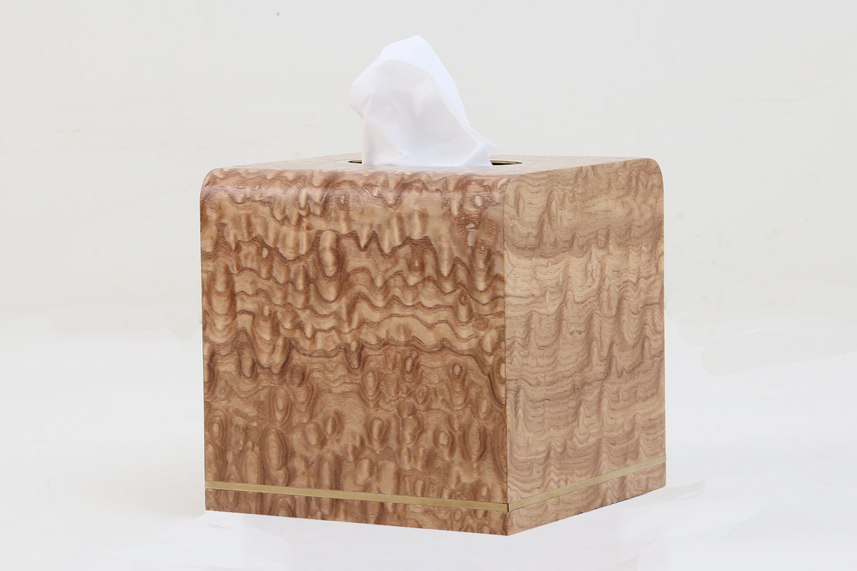 Wooden tissue Box Holder in Tamo Ash