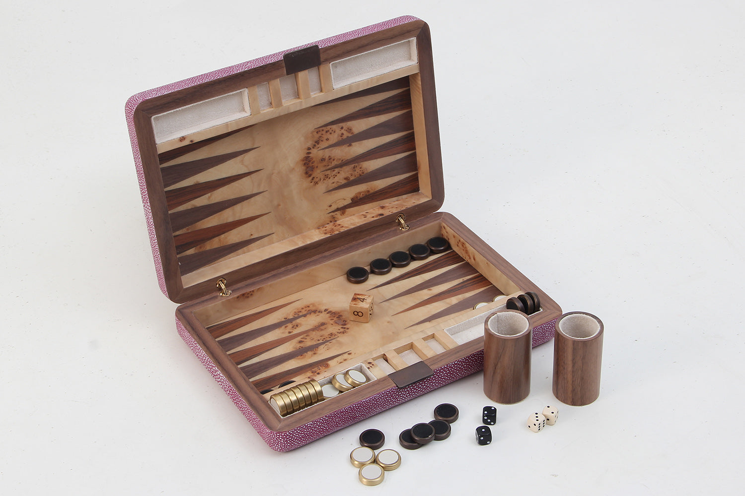 Luxury Travel backgammon set present