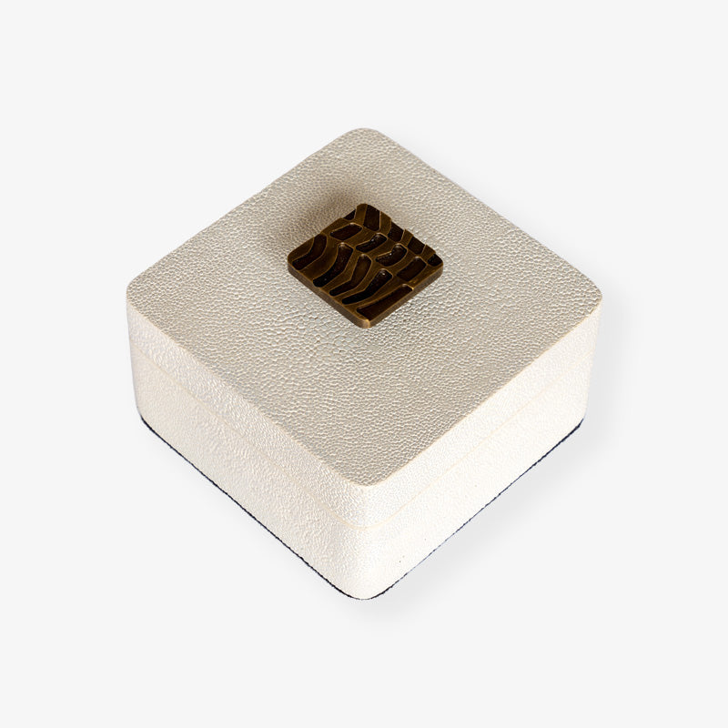 Trinket box treasure box jewellery box in white shagreen Forwood Design