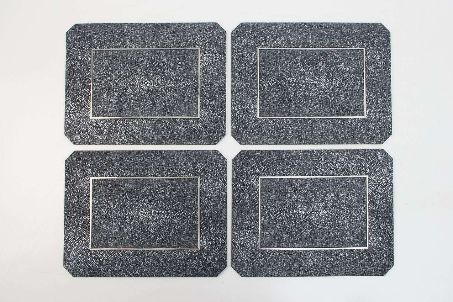 Chandler Place mats in Charcoal Shagreen