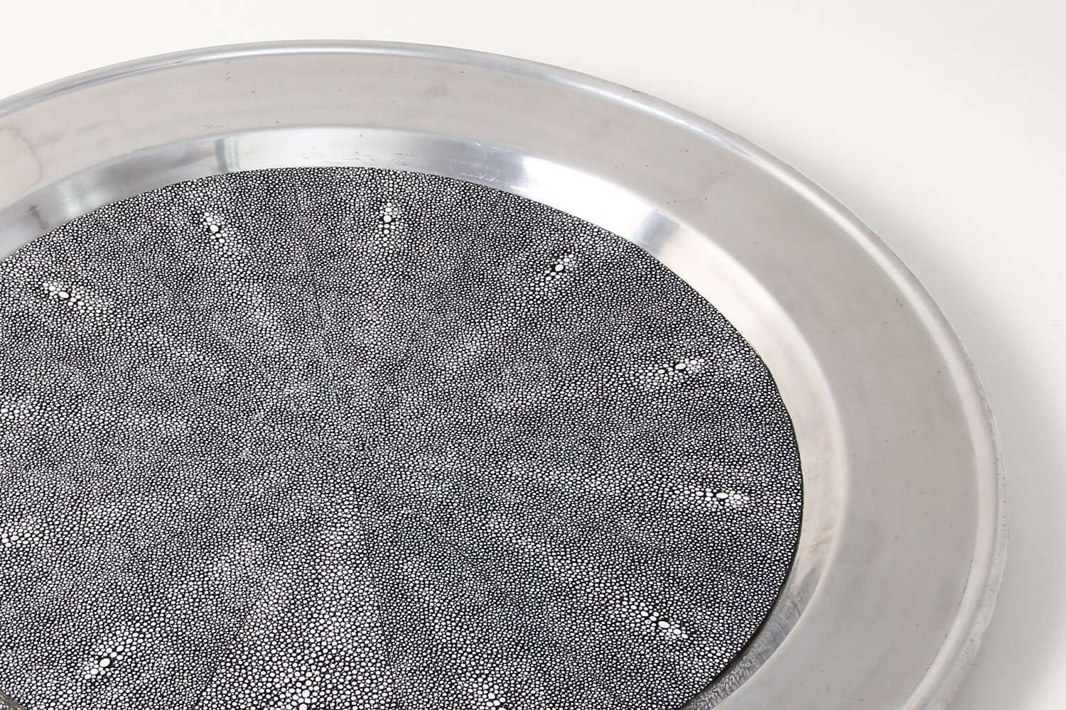 Serving tray Round shagreen serving tray
