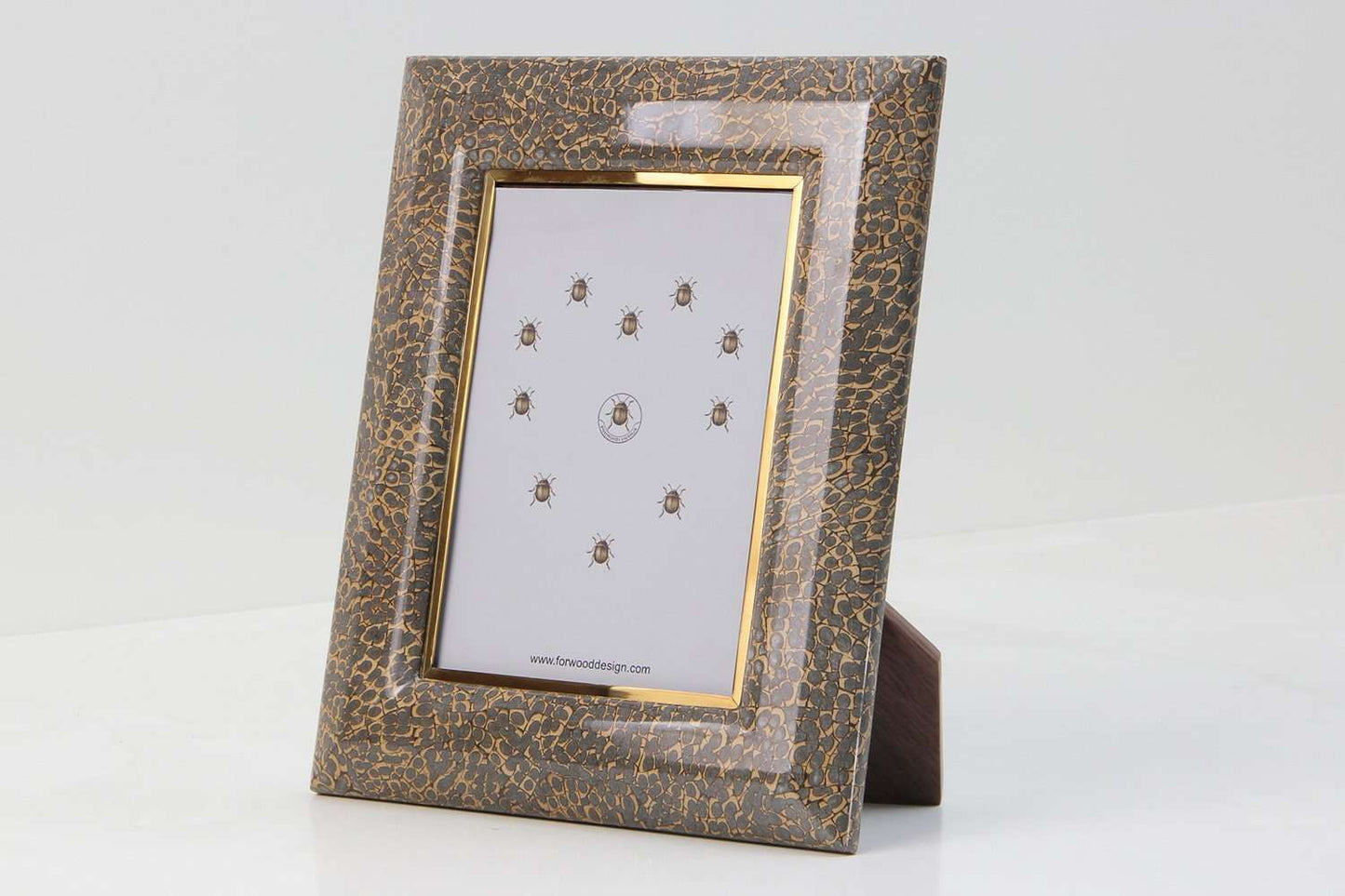 Gorgeous photo frame Eggshell photo frames