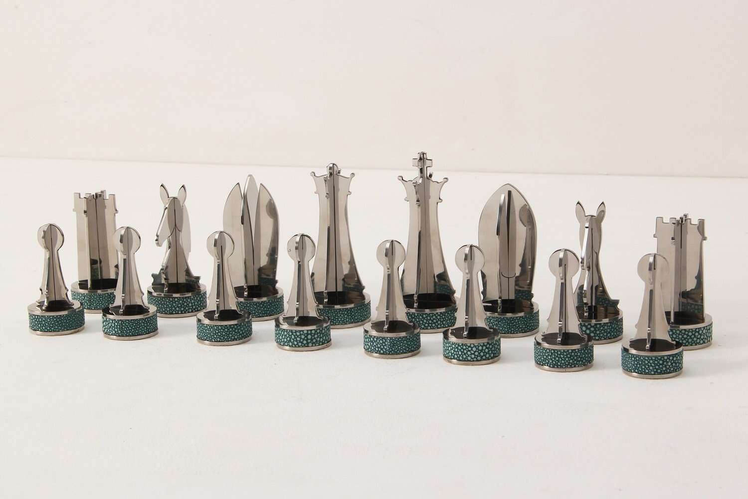 Games compodium Chess pieces shagreen Chess pieces
