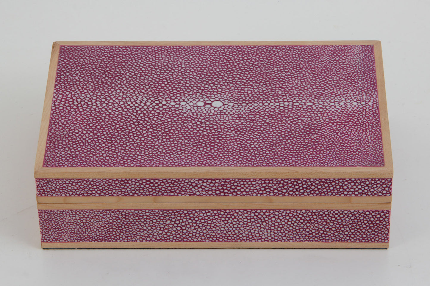 Gorgeous jewelry box in pink shagreen 